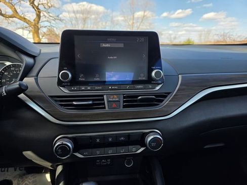 Used 2023 Nissan Altima 2.5 SV image 13