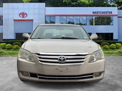 Used 2006 Toyota Avalon Limited image 2