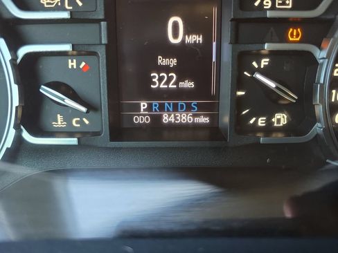 Used 2018 Toyota Tundra Platinum AWD/4WD image 18