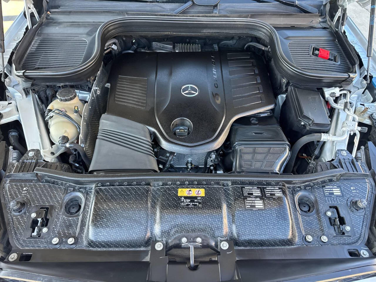 Used 2020 Mercedes-Benz GLS 450 4MATIC image 32