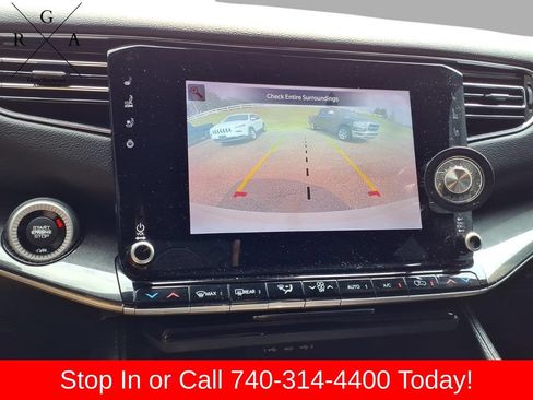 Used 2023 Jeep Wagoneer 4WD image 6