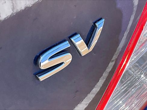 Used 2018 Nissan Versa SV image 9