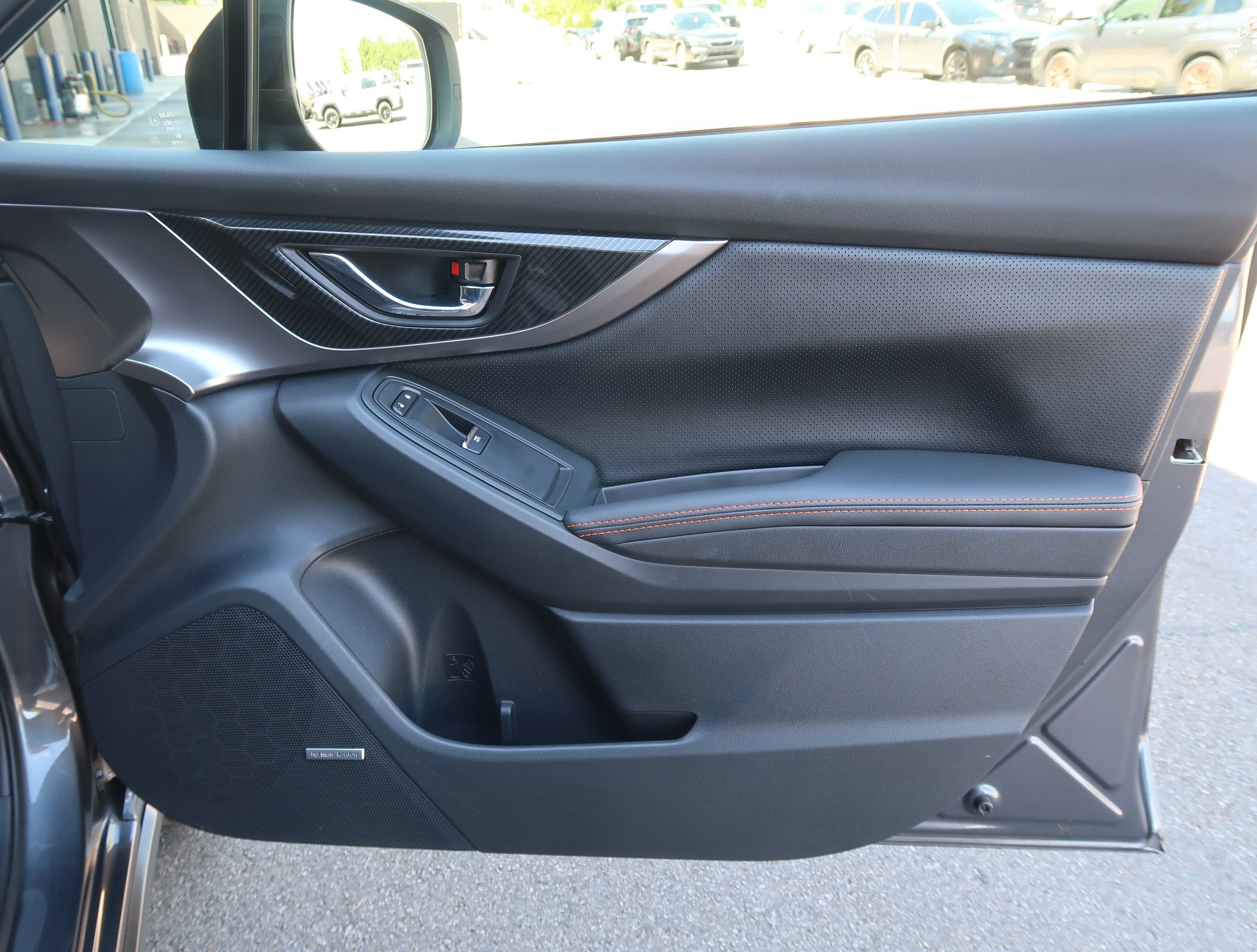 Used 2020 Subaru Crosstrek 2.0i Limited w/ Moonroof Package w/Navigation AWD/4WD image 42