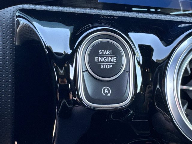 Used 2025 Mercedes-Benz CLA 250 4MATIC image 16