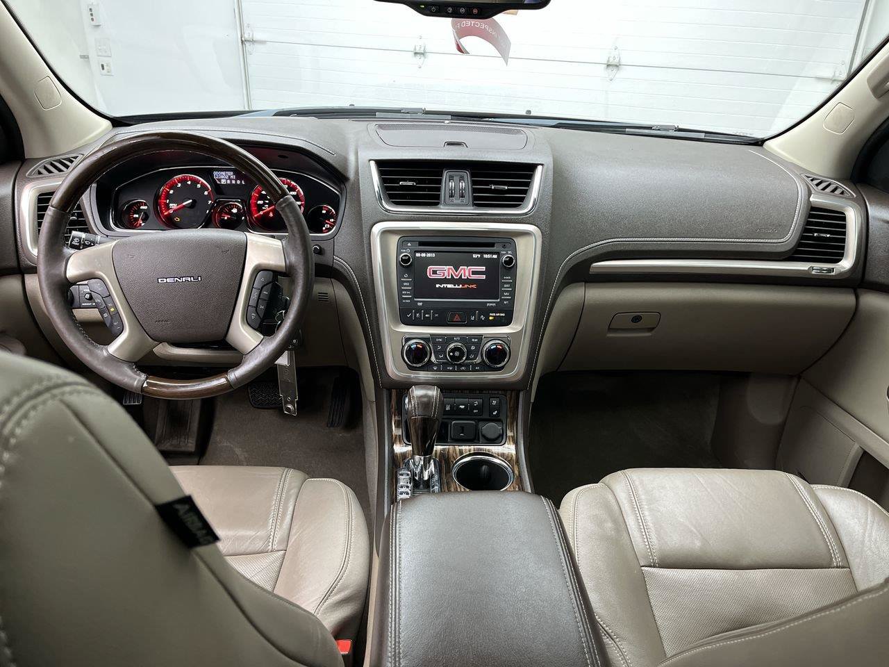 Used 2015 GMC Acadia Denali AWD/4WD image 4