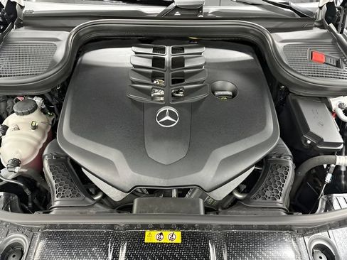 Certified 2023 Mercedes-Benz GLS 580 4MATIC image 9