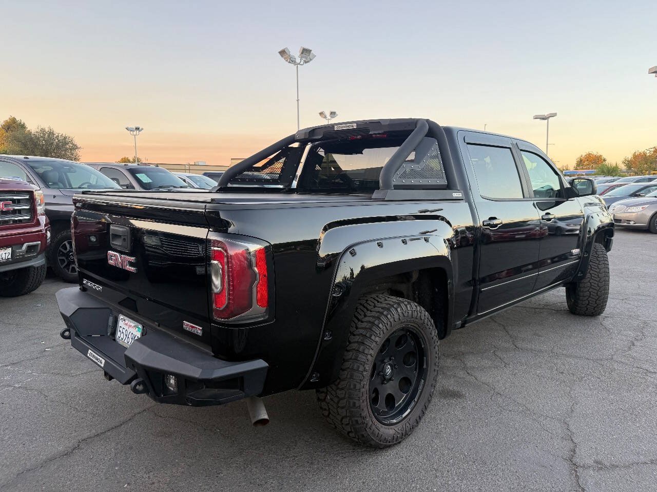 Used 2018 GMC Sierra 1500 SLT w/ All Terrain X Package AWD/4WD image 7