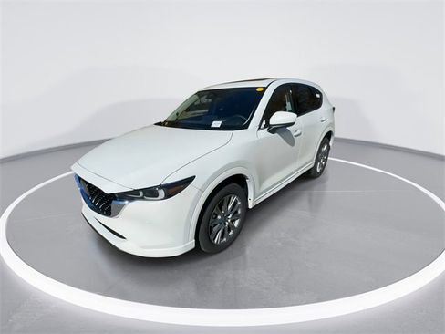 New 2025 MAZDA CX-5 AWD 2.5 S w/ Premium Plus Pkg image 3