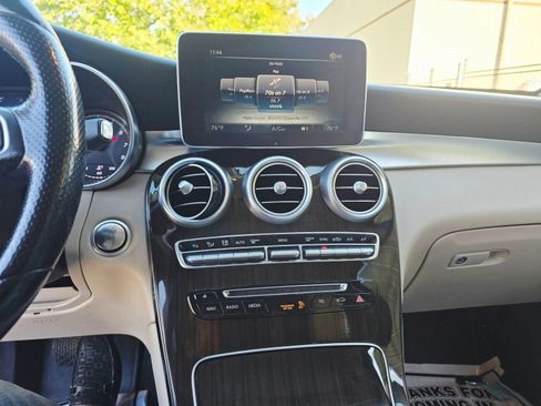 Used 2017 Mercedes-Benz GLC 300 4MATIC image 20