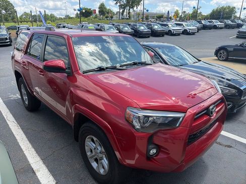 Used 2022 Toyota 4Runner SR5 RWD image 6