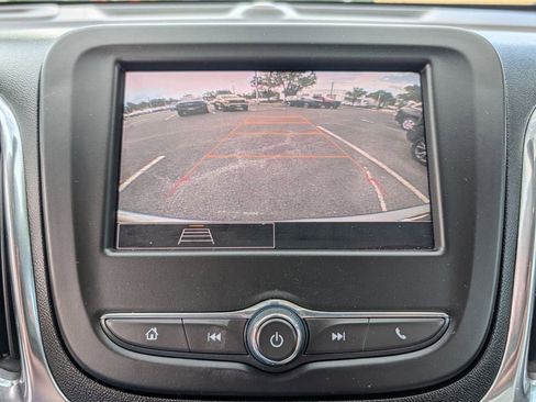 Used 2023 Chevrolet Equinox LT w/ Driver Convenience Package FWD image 22