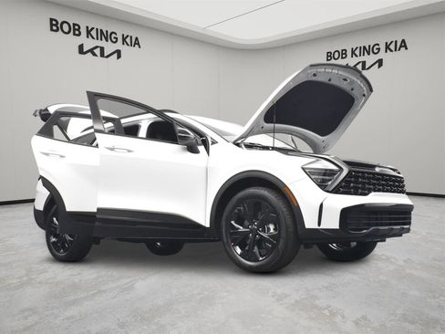 Used 2025 Kia Sportage X-Line w/ Premium Package image 4