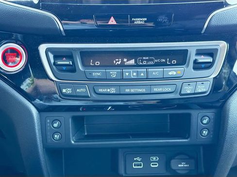 Used 2024 Honda Passport Black Edition image 36