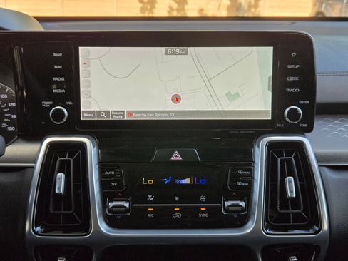 Used 2021 Kia Sorento SX FWD image 18