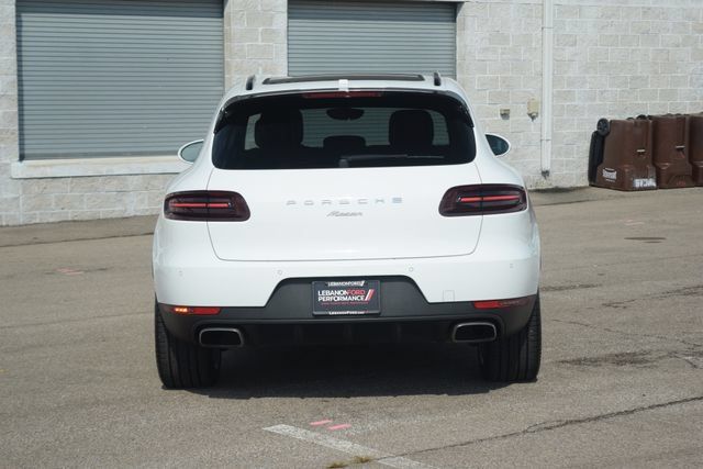Used 2018 Porsche Macan AWD/4WD image 29