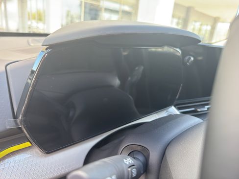 New 2026 Chevrolet Trax LT w/ LT Convenience Package image 10