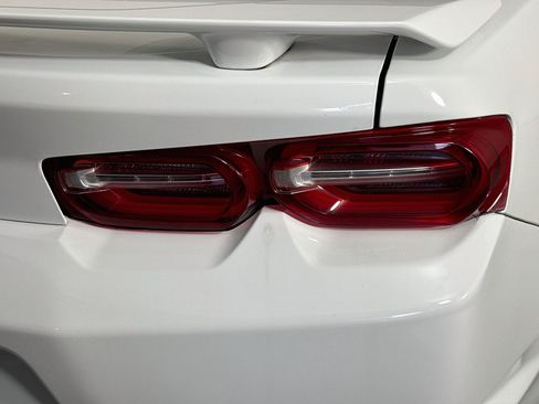 Used 2020 Chevrolet Camaro LT RWD image 32