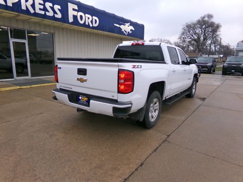 Used 2018 Chevrolet Silverado 1500 LT w/ All Star Edition image 3