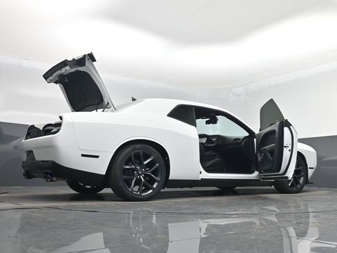 Used 2019 Dodge Challenger R/T w/ Plus Package image 52