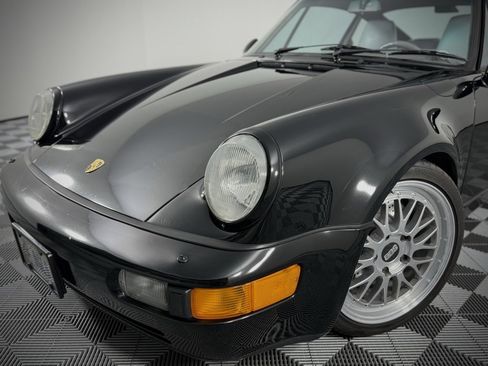 Used 1991 Porsche 911 Turbo image 11