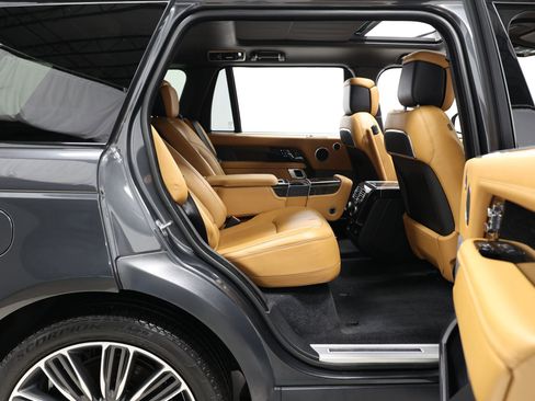 Used 2022 Land Rover Range Rover Long Wheelbase Autobiography image 58