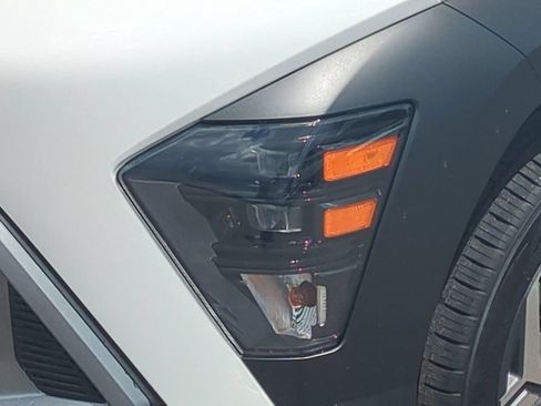 New 2026 Hyundai Kona SEL Premium FWD image 10