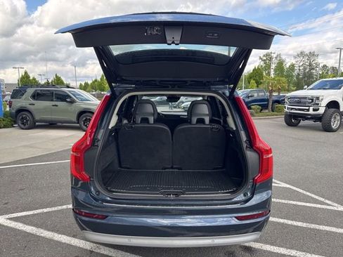 Used 2022 Volvo XC90 T6 Momentum w/ Advanced Package AWD/4WD image 12
