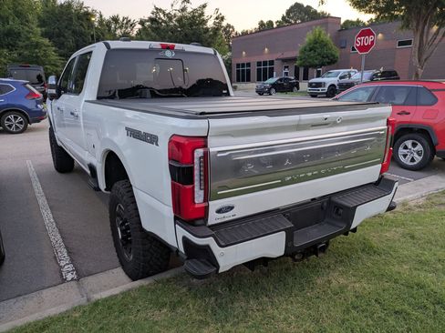 Used 2026 Ford F250 Platinum w/ Platinum Plus Package AWD/4WD image 4