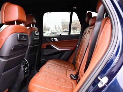 Used 2019 BMW X5 xDrive50i image 17