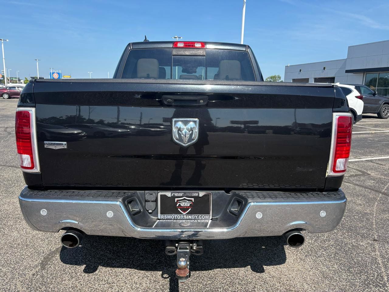 Used 2017 RAM 1500 Laramie RWD image 10