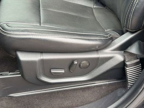 Used 2019 Ford F150 Lariat w/ Equipment Group 502A Luxury image 23