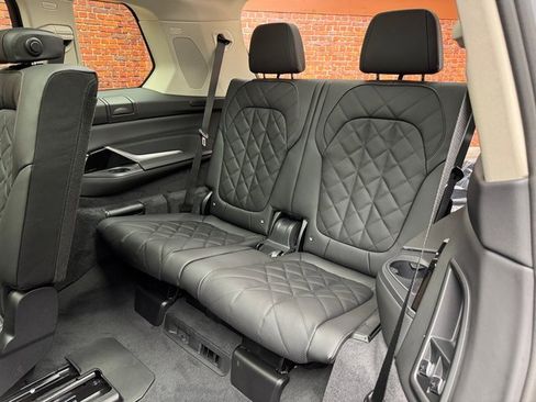 New 2026 BMW X7 xDrive40i image 24