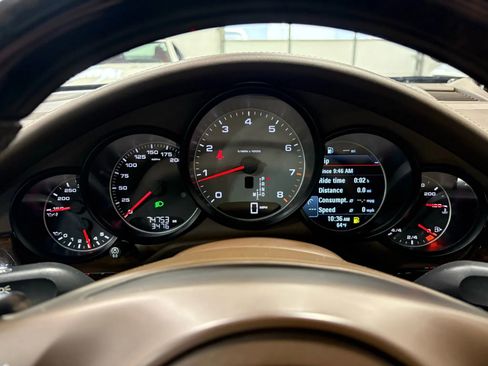 Used 2015 Porsche Panamera 4S Executive image 32