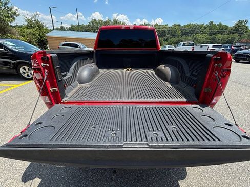 Used 2015 RAM 1500 Express AWD/4WD image 26