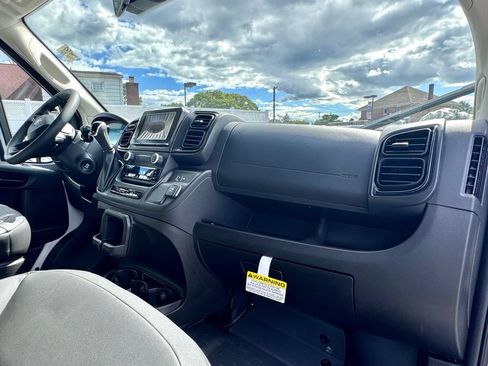 Used 2025 RAM ProMaster 3500 FWD image 19