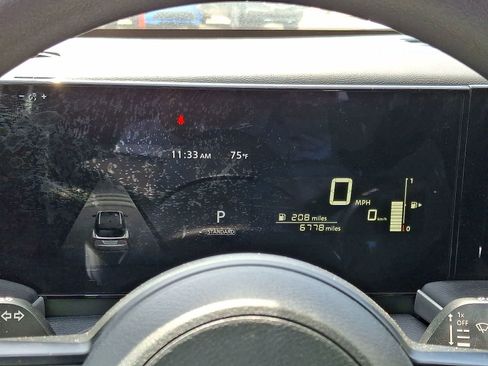 Used 2025 Nissan Kicks S AWD/4WD image 17