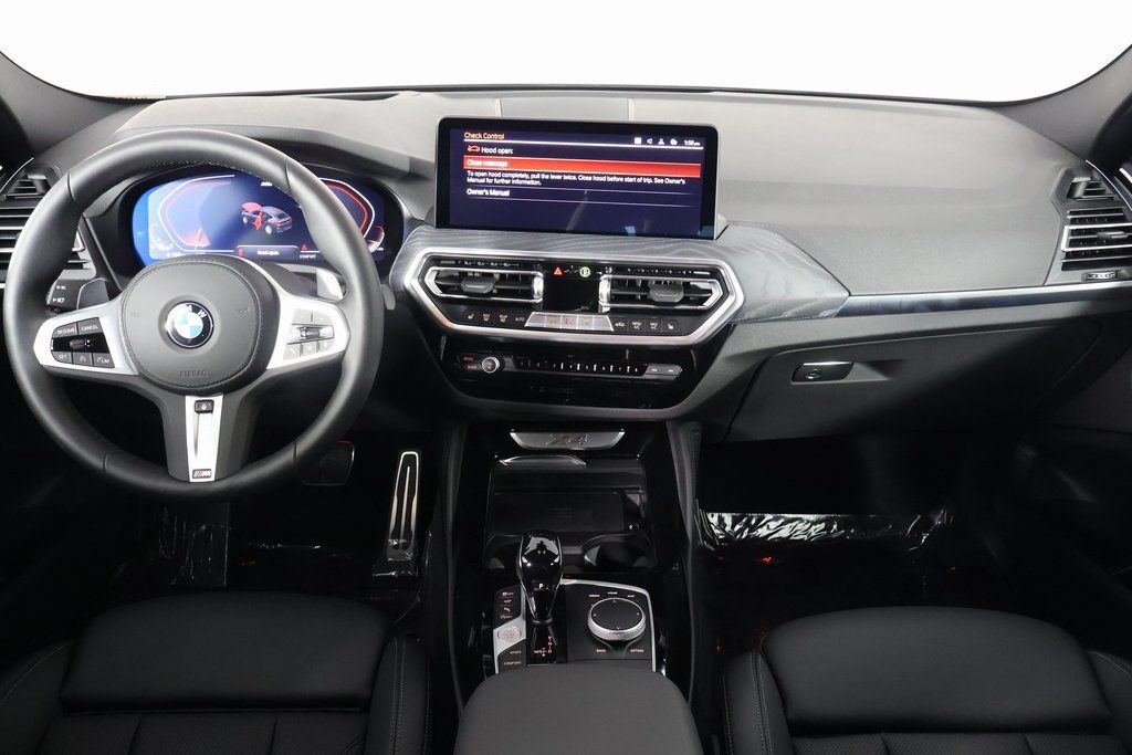 Used 2025 BMW X4 xDrive30i w/ Premium Package AWD/4WD image 8