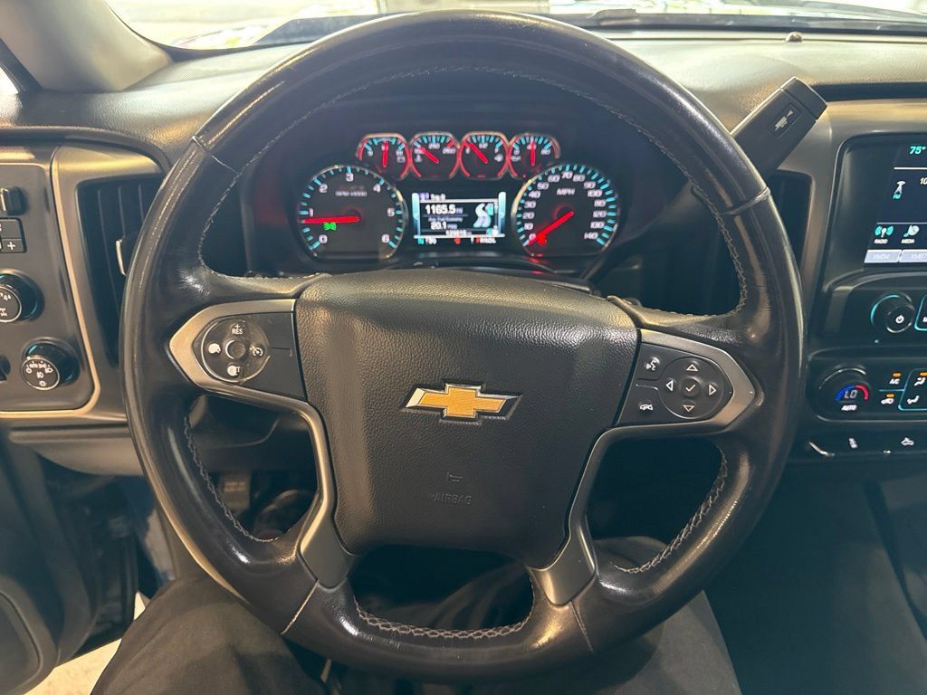 Used 2018 Chevrolet Silverado 1500 LT w/ All Star Edition AWD/4WD image 27