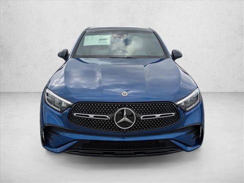 Certified 2025 Mercedes-Benz GLC 300 4MATIC image 2