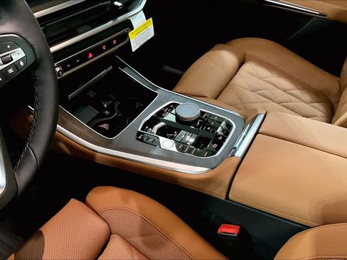 New 2026 BMW X5 xDrive40i w/ Off-Road Package AWD/4WD image 10