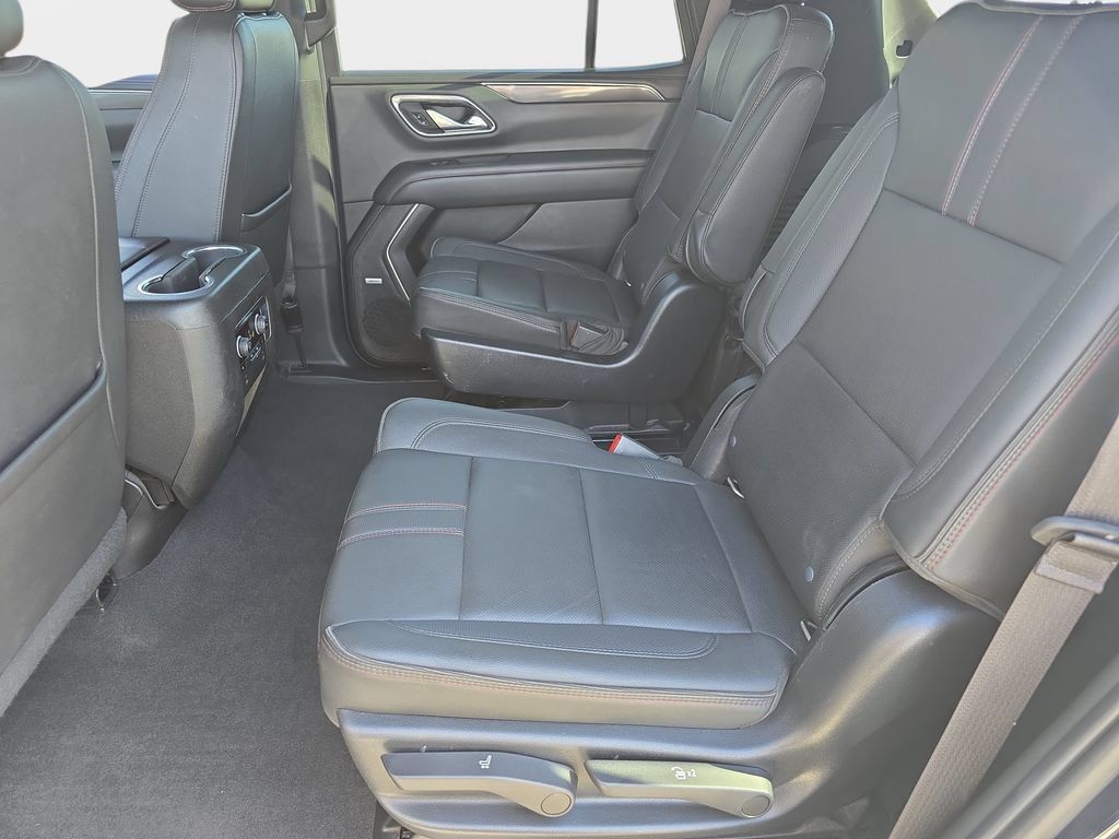 Used 2022 Chevrolet Tahoe RST w/ Luxury Package AWD/4WD image 19