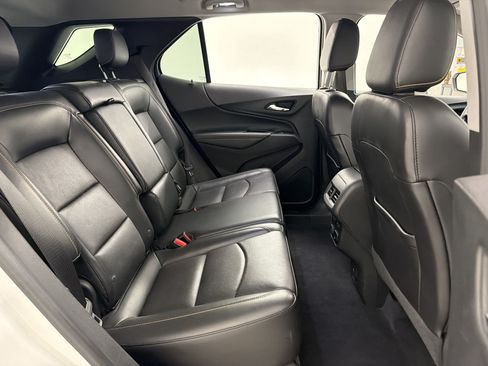 Used 2018 Chevrolet Equinox Premier FWD image 32