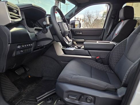 New 2026 Toyota Tundra SR5 image 4