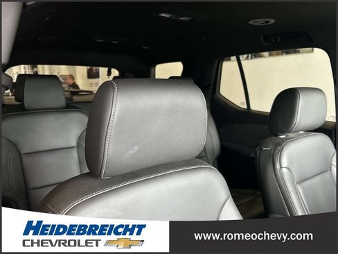 Certified 2023 Chevrolet Traverse LT w/ LT Premium Package AWD/4WD image 37