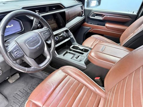 Used 2024 GMC Sierra 2500 Denali Ultimate AWD/4WD image 9