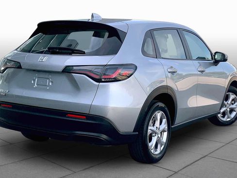 Used 2023 Honda HR-V LX image 12