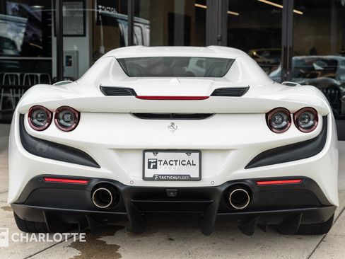 Used 2022 Ferrari F8 Tributo image 16