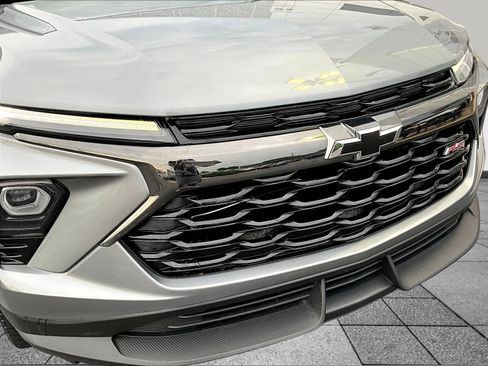 Used 2024 Chevrolet TrailBlazer RS AWD/4WD image 35