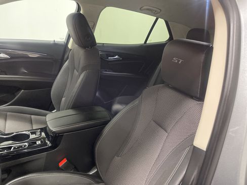 Used 2023 Buick Envision Preferred w/ Sport Touring Package image 11