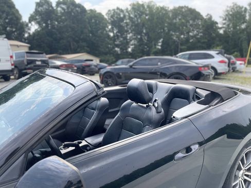Used 2016 Ford Mustang Premium RWD image 11